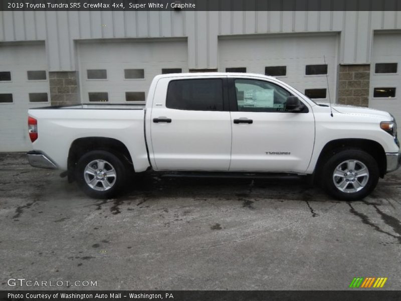 Super White / Graphite 2019 Toyota Tundra SR5 CrewMax 4x4