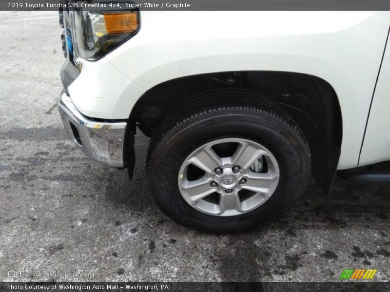 Super White / Graphite 2019 Toyota Tundra SR5 CrewMax 4x4