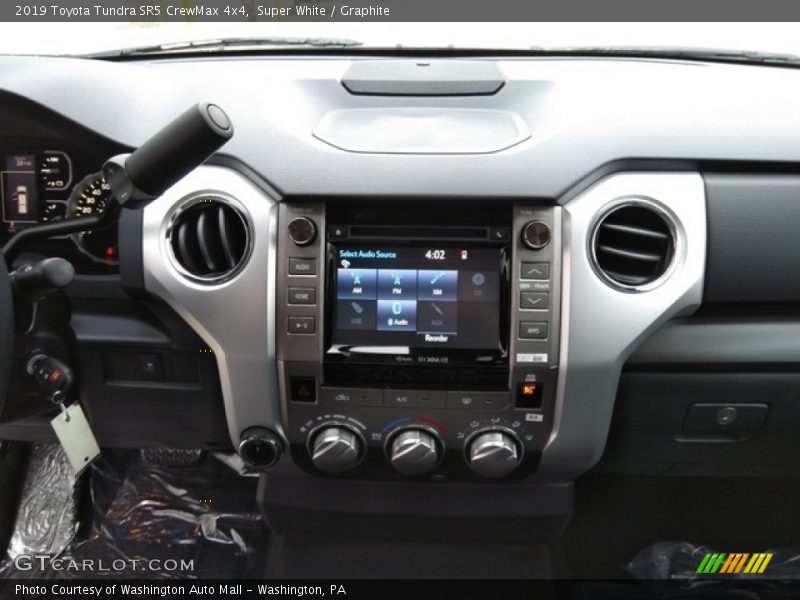 Super White / Graphite 2019 Toyota Tundra SR5 CrewMax 4x4