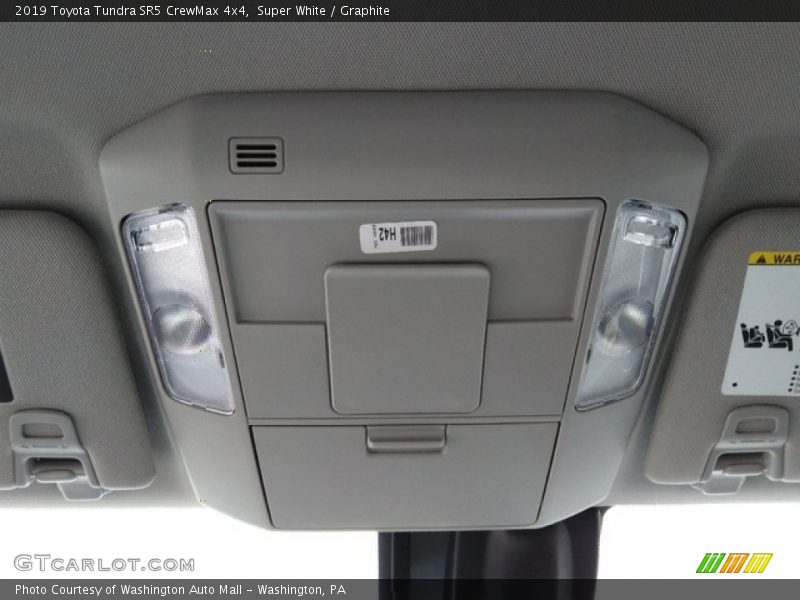 Super White / Graphite 2019 Toyota Tundra SR5 CrewMax 4x4