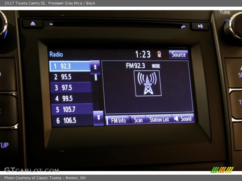 Predawn Gray Mica / Black 2017 Toyota Camry SE