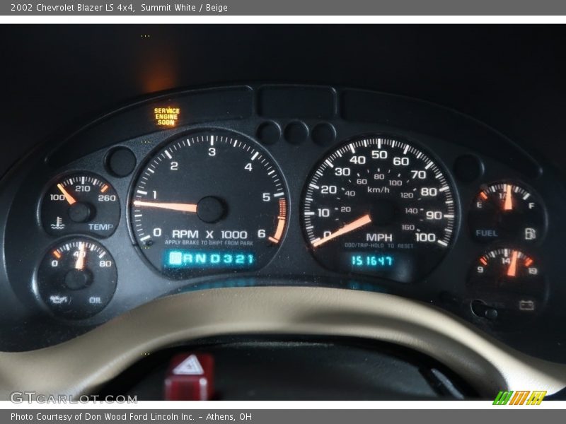 Summit White / Beige 2002 Chevrolet Blazer LS 4x4