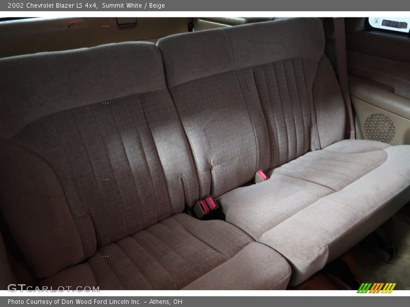 Summit White / Beige 2002 Chevrolet Blazer LS 4x4