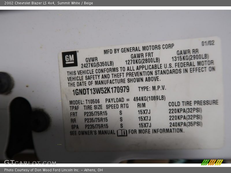 Summit White / Beige 2002 Chevrolet Blazer LS 4x4