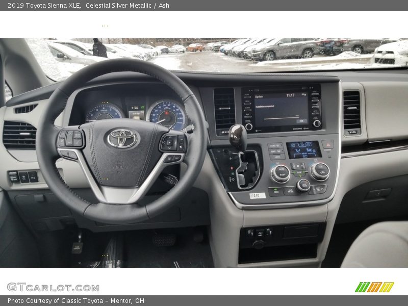 Celestial Silver Metallic / Ash 2019 Toyota Sienna XLE