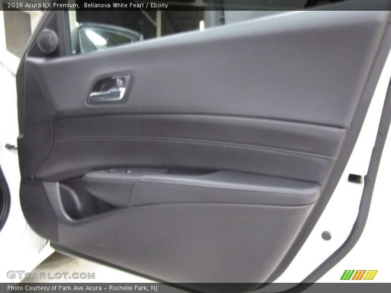 Bellanova White Pearl / Ebony 2016 Acura ILX Premium