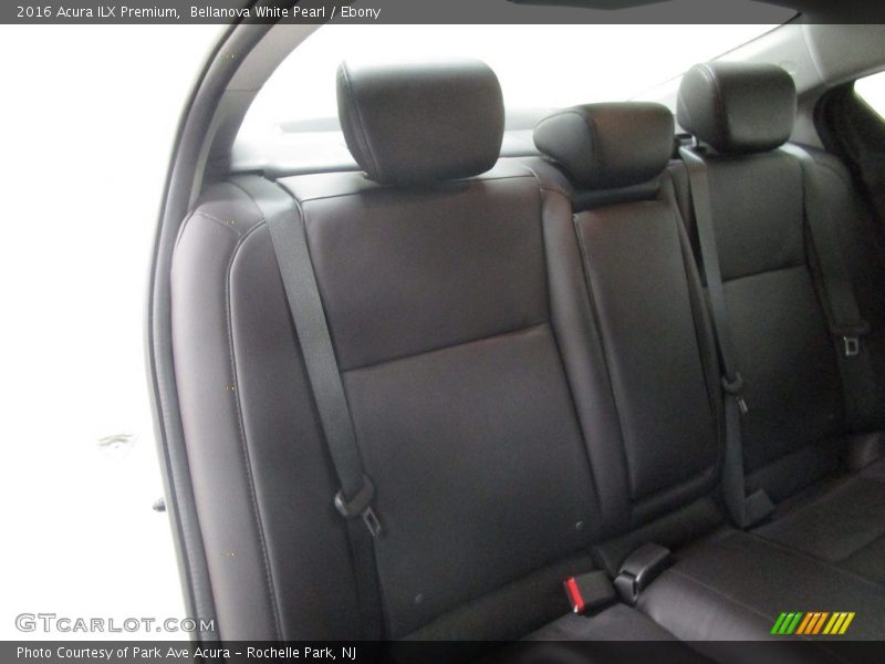 Bellanova White Pearl / Ebony 2016 Acura ILX Premium
