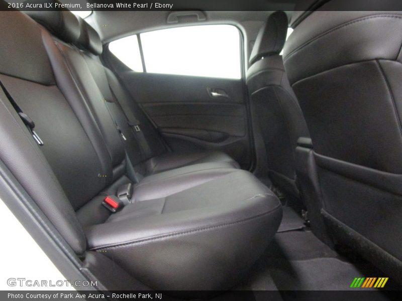 Bellanova White Pearl / Ebony 2016 Acura ILX Premium