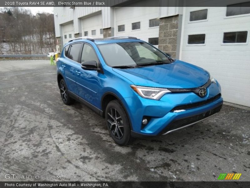Electric Storm Blue / Black 2018 Toyota RAV4 SE AWD