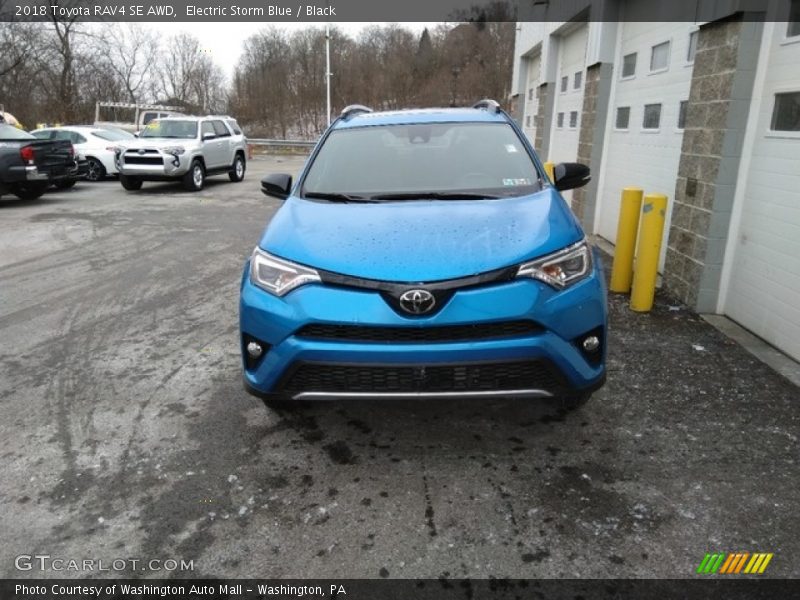 Electric Storm Blue / Black 2018 Toyota RAV4 SE AWD