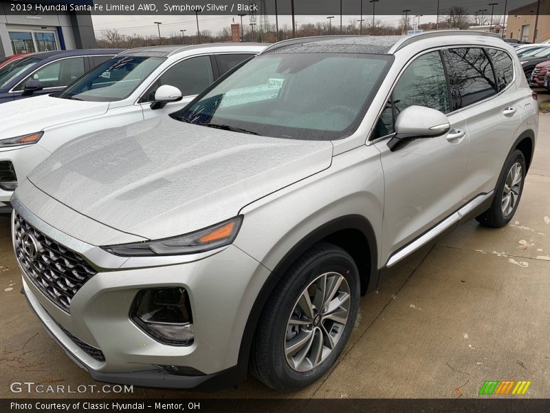 Front 3/4 View of 2019 Santa Fe Limited AWD