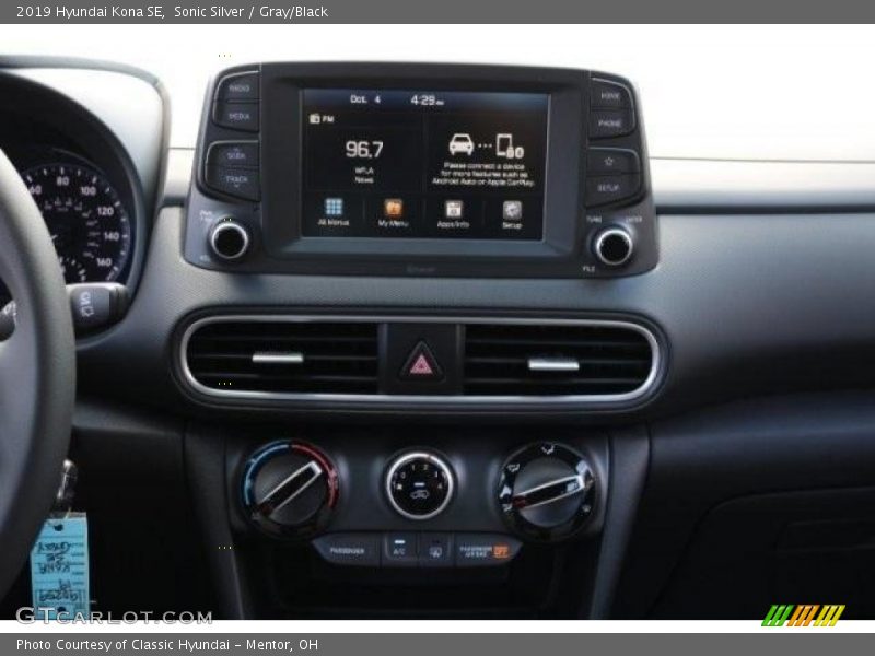 Sonic Silver / Gray/Black 2019 Hyundai Kona SE