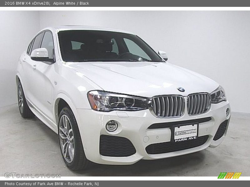Alpine White / Black 2016 BMW X4 xDrive28i