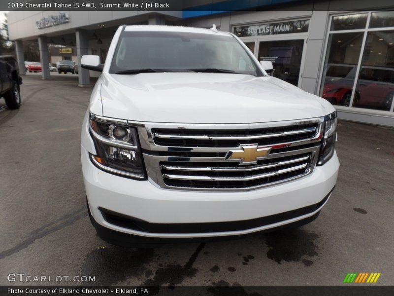 Summit White / Jet Black 2019 Chevrolet Tahoe LS 4WD