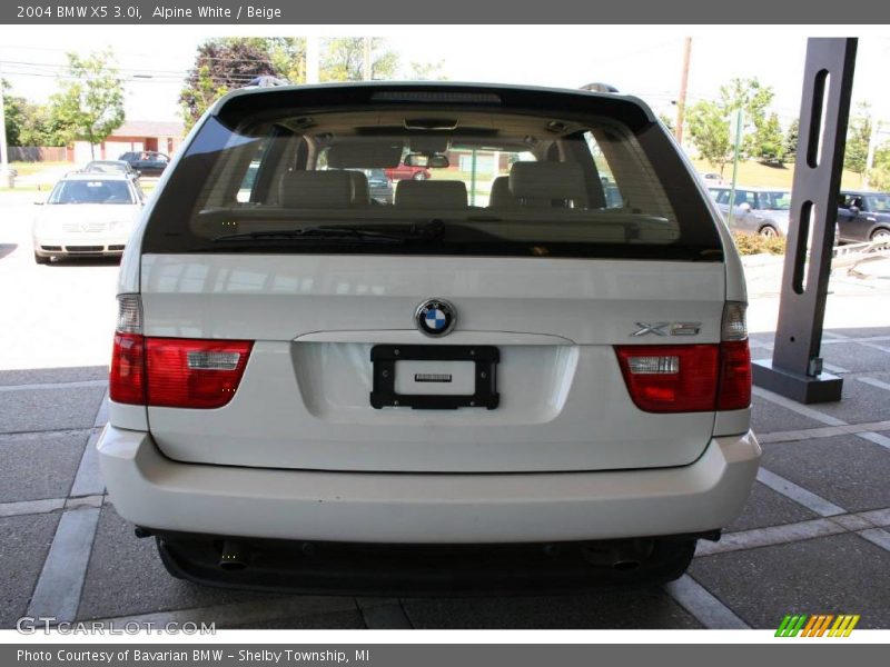 Alpine White / Beige 2004 BMW X5 3.0i