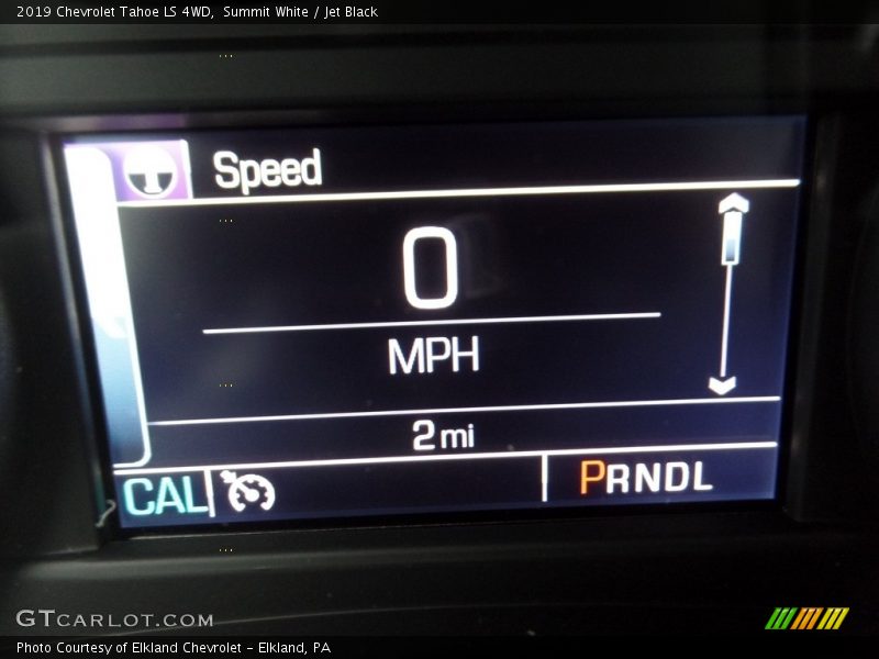 Summit White / Jet Black 2019 Chevrolet Tahoe LS 4WD