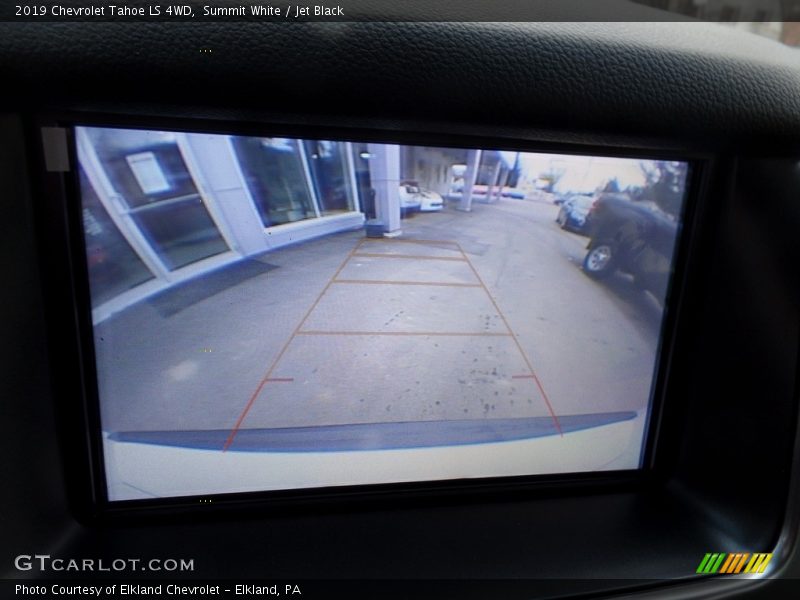 Summit White / Jet Black 2019 Chevrolet Tahoe LS 4WD