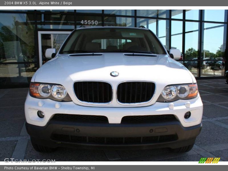 Alpine White / Beige 2004 BMW X5 3.0i