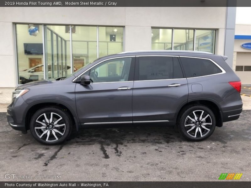 Modern Steel Metallic / Gray 2019 Honda Pilot Touring AWD