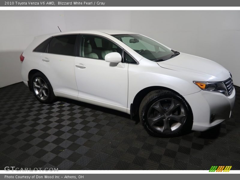 Blizzard White Pearl / Gray 2010 Toyota Venza V6 AWD