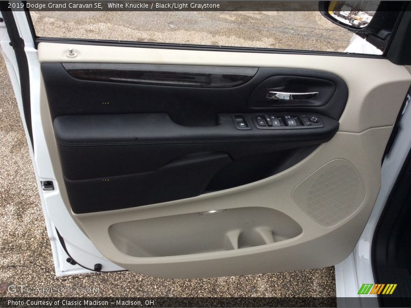 White Knuckle / Black/Light Graystone 2019 Dodge Grand Caravan SE