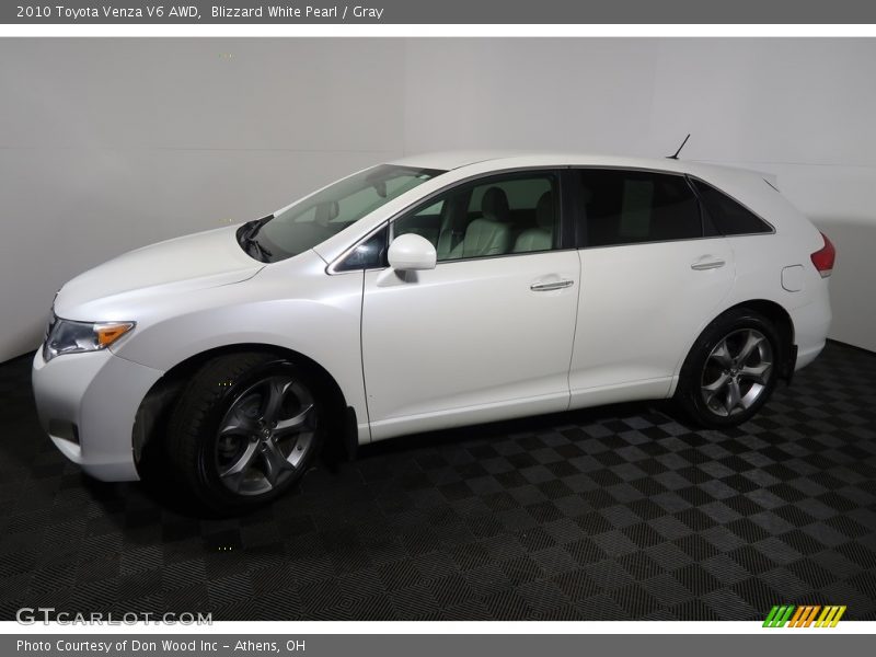 Blizzard White Pearl / Gray 2010 Toyota Venza V6 AWD