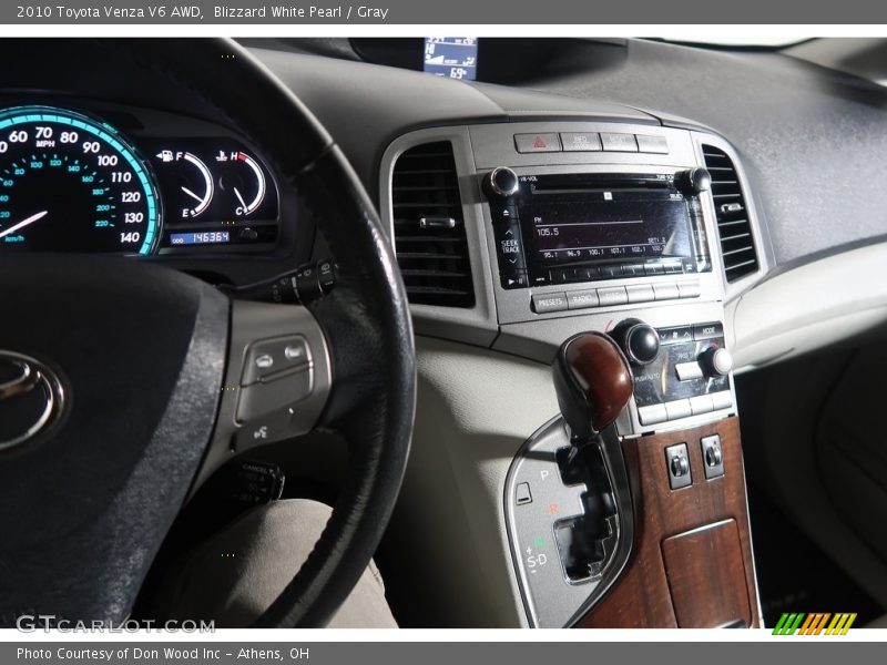 Blizzard White Pearl / Gray 2010 Toyota Venza V6 AWD