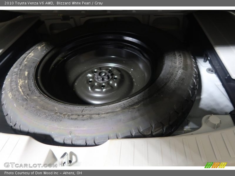 Blizzard White Pearl / Gray 2010 Toyota Venza V6 AWD