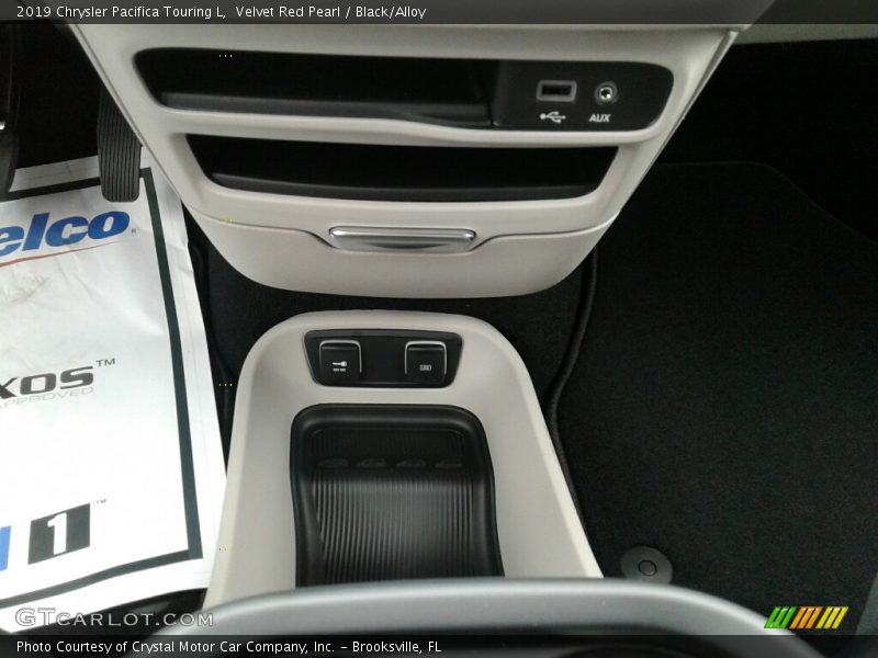 Velvet Red Pearl / Black/Alloy 2019 Chrysler Pacifica Touring L