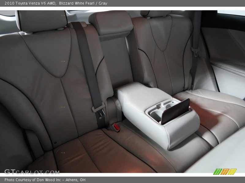 Blizzard White Pearl / Gray 2010 Toyota Venza V6 AWD