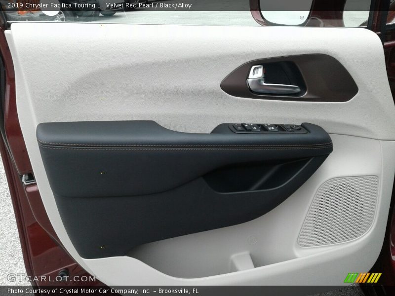 Velvet Red Pearl / Black/Alloy 2019 Chrysler Pacifica Touring L