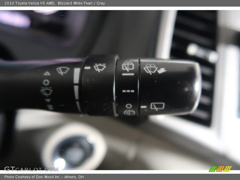Blizzard White Pearl / Gray 2010 Toyota Venza V6 AWD
