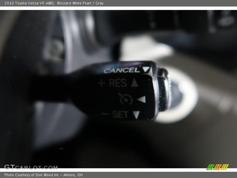 Blizzard White Pearl / Gray 2010 Toyota Venza V6 AWD