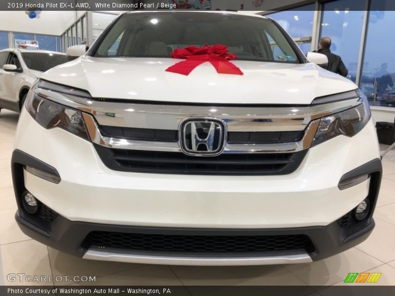 White Diamond Pearl / Beige 2019 Honda Pilot EX-L AWD
