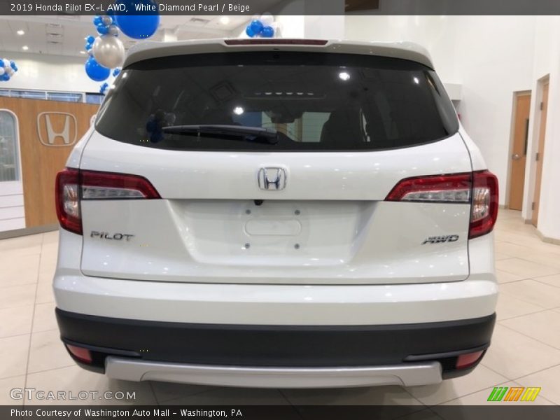 White Diamond Pearl / Beige 2019 Honda Pilot EX-L AWD