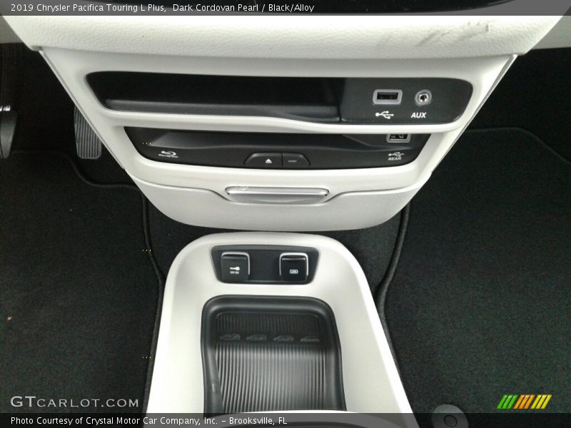 Dark Cordovan Pearl / Black/Alloy 2019 Chrysler Pacifica Touring L Plus