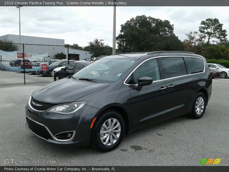Granite Crystal Metallic / Black/Alloy 2019 Chrysler Pacifica Touring Plus