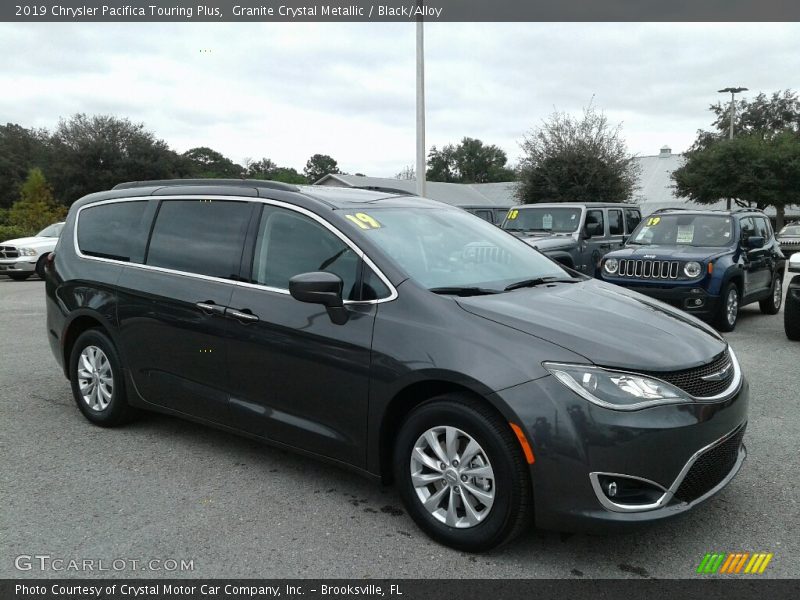 Granite Crystal Metallic / Black/Alloy 2019 Chrysler Pacifica Touring Plus