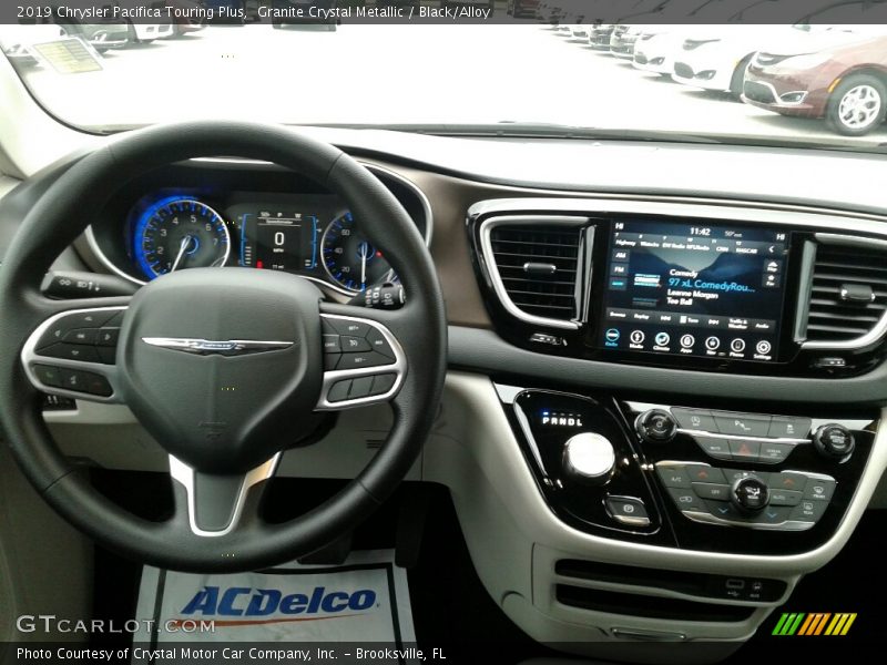 Granite Crystal Metallic / Black/Alloy 2019 Chrysler Pacifica Touring Plus