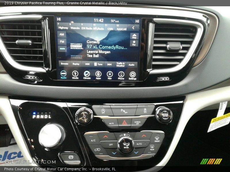Granite Crystal Metallic / Black/Alloy 2019 Chrysler Pacifica Touring Plus