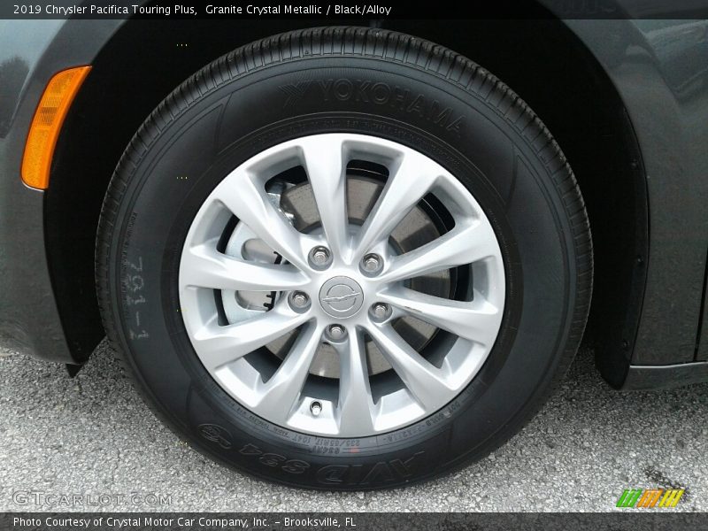 Granite Crystal Metallic / Black/Alloy 2019 Chrysler Pacifica Touring Plus