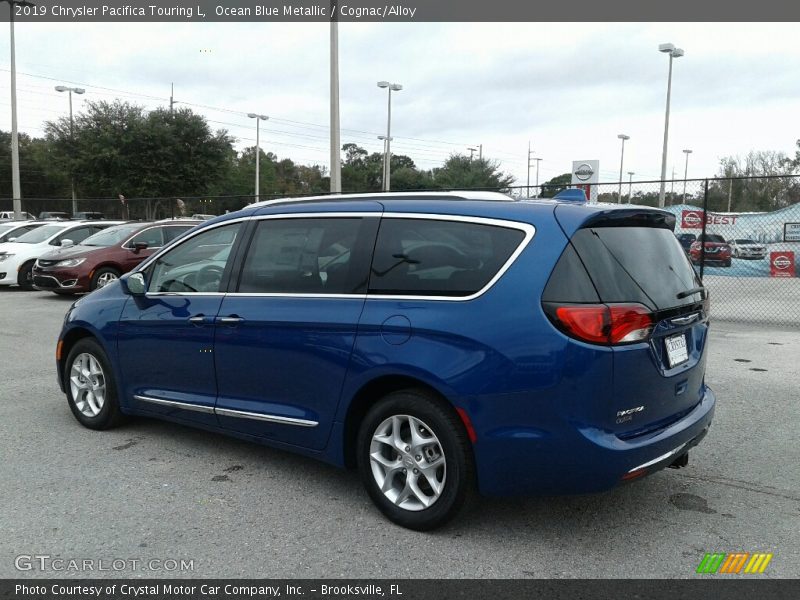 Ocean Blue Metallic / Cognac/Alloy 2019 Chrysler Pacifica Touring L