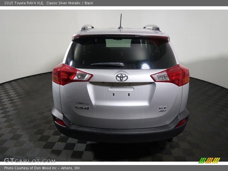 Classic Silver Metallic / Black 2015 Toyota RAV4 XLE