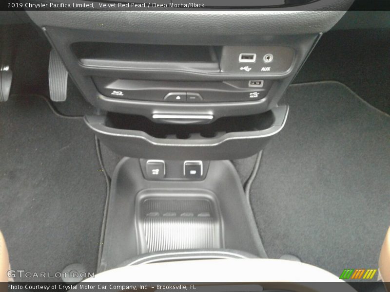Velvet Red Pearl / Deep Mocha/Black 2019 Chrysler Pacifica Limited