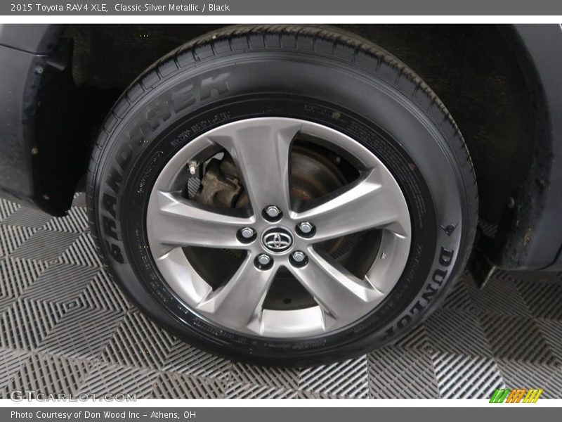 Classic Silver Metallic / Black 2015 Toyota RAV4 XLE