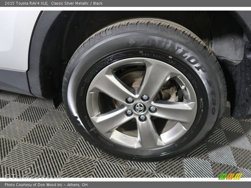 Classic Silver Metallic / Black 2015 Toyota RAV4 XLE
