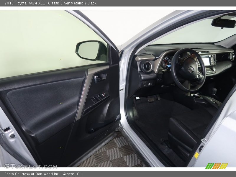 Classic Silver Metallic / Black 2015 Toyota RAV4 XLE