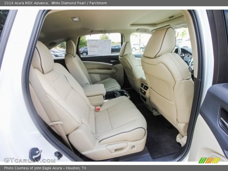 White Diamond Pearl / Parchment 2019 Acura MDX Advance