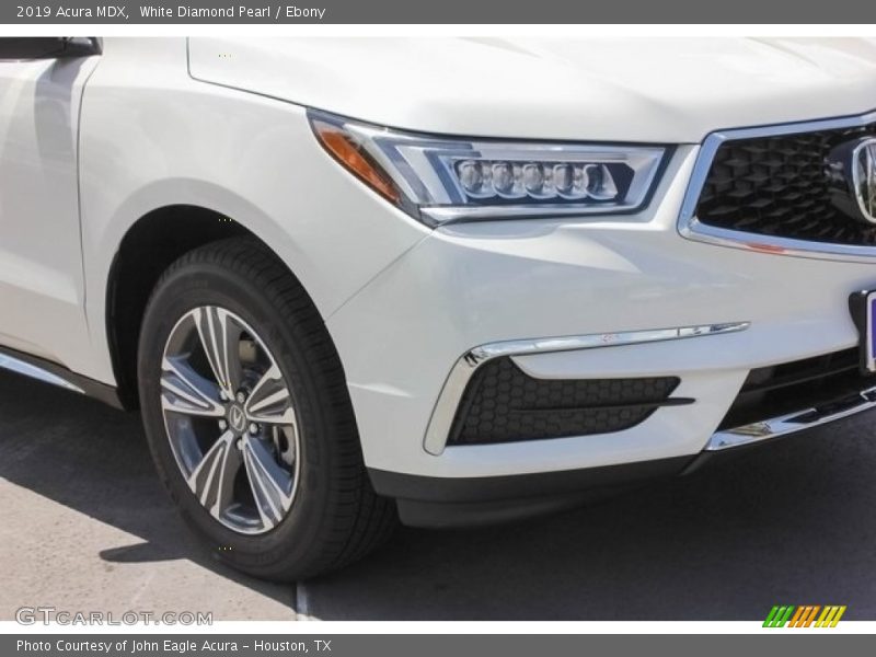 White Diamond Pearl / Ebony 2019 Acura MDX