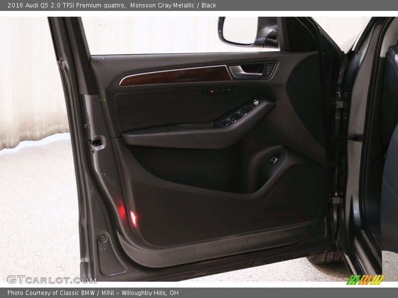 Monsoon Gray Metallic / Black 2016 Audi Q5 2.0 TFSI Premium quattro